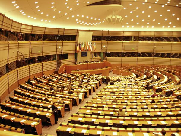 Зал пленарных заседаний ЕС в Брюсселе. Архивное фото - Sputnik Таджикистан