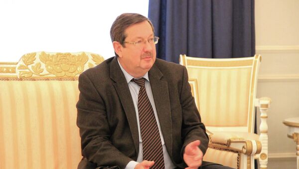 Игорь Лякин-Фролов на встрече с ведущими представителями СМИ - Sputnik Таджикистан