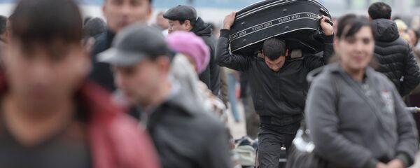 Мигранты - Sputnik Таджикистан