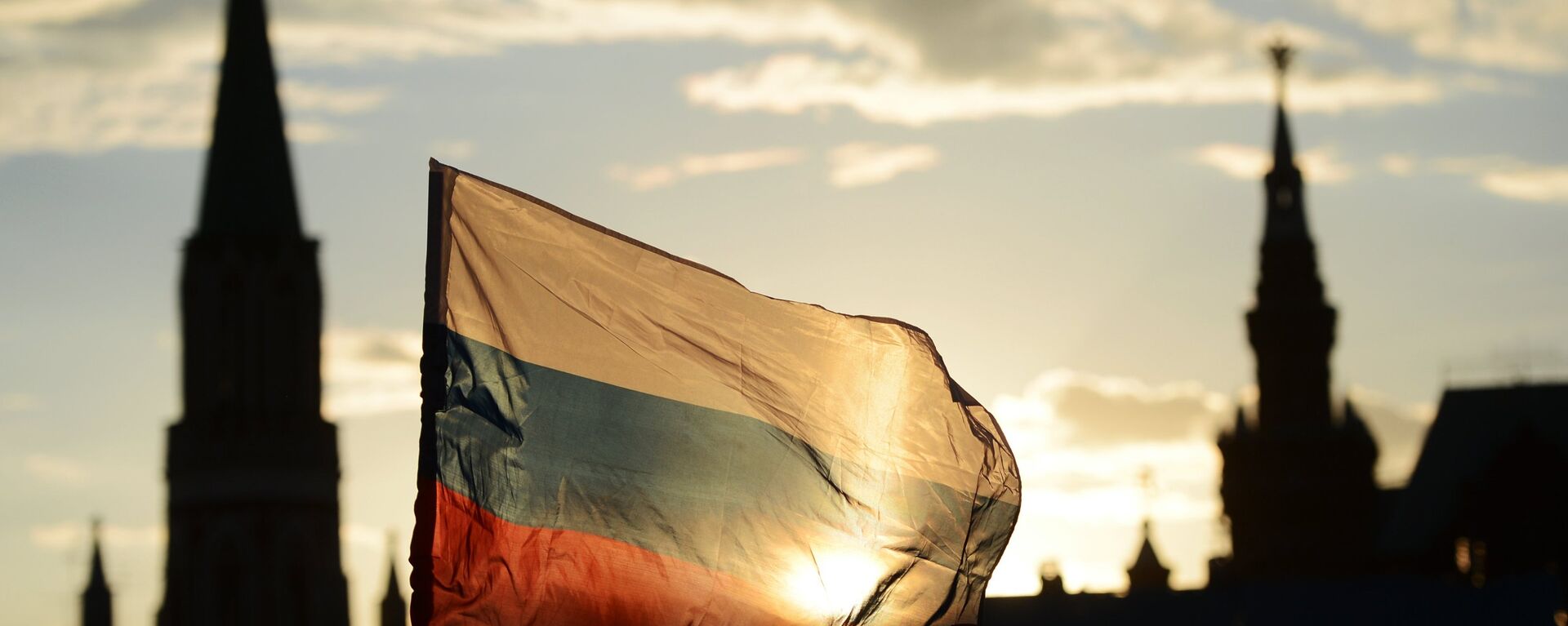 Российский флаг на Красной площади. Архивное фото - Sputnik Таджикистан, 1920, 04.02.2021