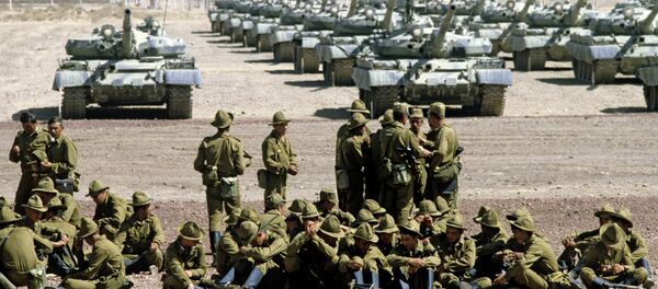 Вывод войск советского контингента из Демократической Республики Афганистан, архивнео фото - Sputnik Таджикистан