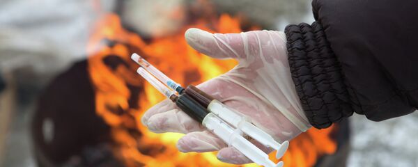 Сӯзонидани маводи мухаддир. Акс аз бойгонӣ - Sputnik Тоҷикистон