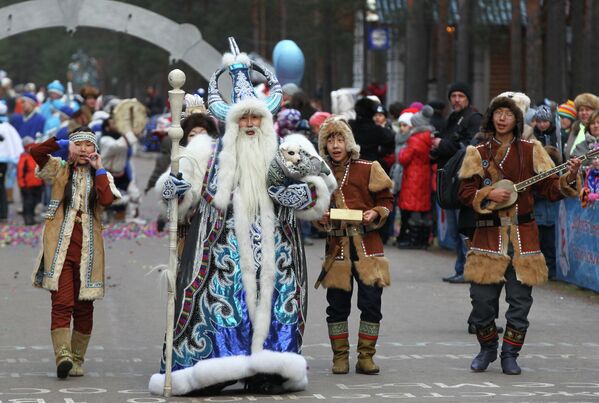 Празднование Дня рождения Деда Мороза в Великом Устюге - Sputnik Таджикистан