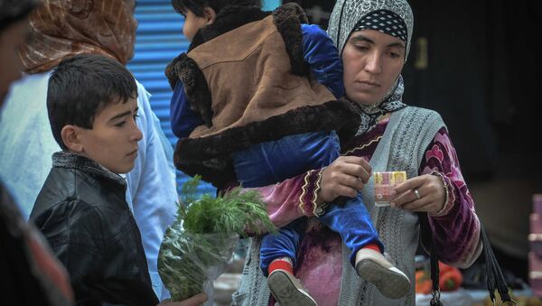 Зеленый рынок в Душанбе. Архивное фото - Sputnik Таджикистан