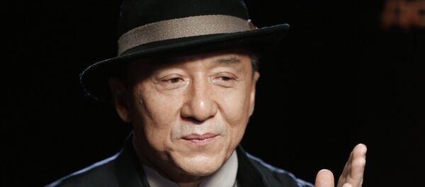 Мусоҳиба бо Ҷеки Чан дар Маскав. Акс аз бойгонӣ Мусоҳиба бо Ҷеки Чан дар Маскав. Акс аз бойгонӣ - Sputnik Тоҷикистон