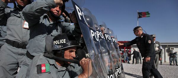 Служащие полиции Афганистана проходят спецподготовку. Архивное фото - Sputnik Тоҷикистон