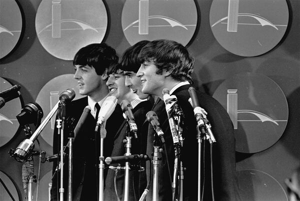 “The Beatles” в аэропорту Кеннеди. Архивное фото - Sputnik Таджикистан