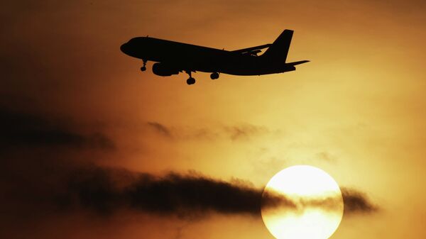 Самолет Airbus-320. - Sputnik Таджикистан
