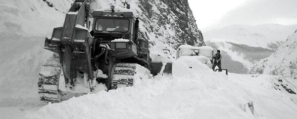 Роҳкушоӣ. Акс аз бойгонӣ - Sputnik Тоҷикистон