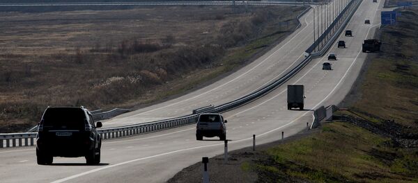 Автотрасса. Архивное фото Автотрасса. Архивное фото - Sputnik Таджикистан