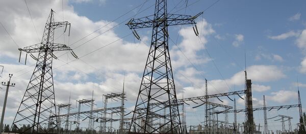 Опоры ЛЭП. Архивное фото Опоры ЛЭП. Архивное фото - Sputnik Таджикистан