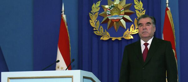 Паёми Э. Раҳмон ба парлумони ҶТ Паёми Э. Раҳмон ба парлумони ҶТ - Sputnik Тоҷикистон