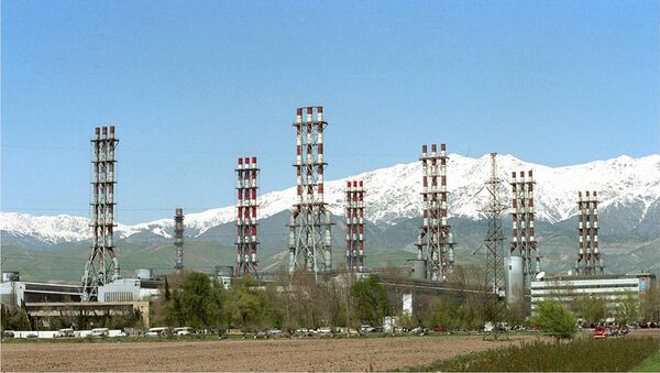 Таджикский алюминиевый завод, архивное фото - Sputnik Таджикистан