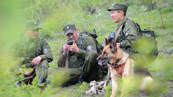 Дозор пограничников. Архивное фото - Sputnik Таджикистан