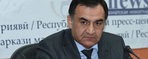 Рустам Назарзода - Sputnik Тоҷикистон