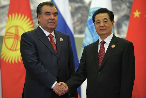 Президент Таджикистана Эмомали Рахмон и председатель КНР Ху Цзиньтао. Архивное фото - Sputnik Таджикистан