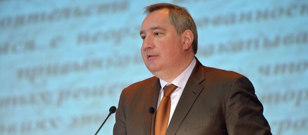 Муовини нахуствазири Русия  Дмитрий Рогозин. Акс аз бойгонӣ - Sputnik Тоҷикистон