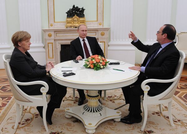 Президент России В.Путин провел рабочую встречу с канцлером ФРГ А.Меркель и президентом Франции Ф.Олландом - Sputnik Таджикистан