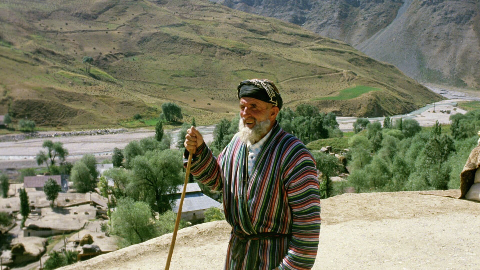 Таджикский пенсионер, архивное фото - Sputnik Таджикистан, 1920, 27.08.2022