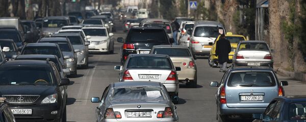 Нақлиёт дар роҳҳои Душанбе. Акс аз бойгонӣ Нақлиёт дар роҳҳои Душанбе. Акс аз бойгонӣ - Sputnik Тоҷикистон