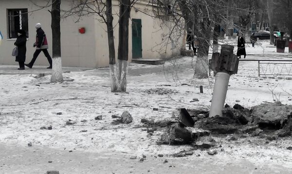Последствия ракетного обстрела в Краматорске - Sputnik Таджикистан
