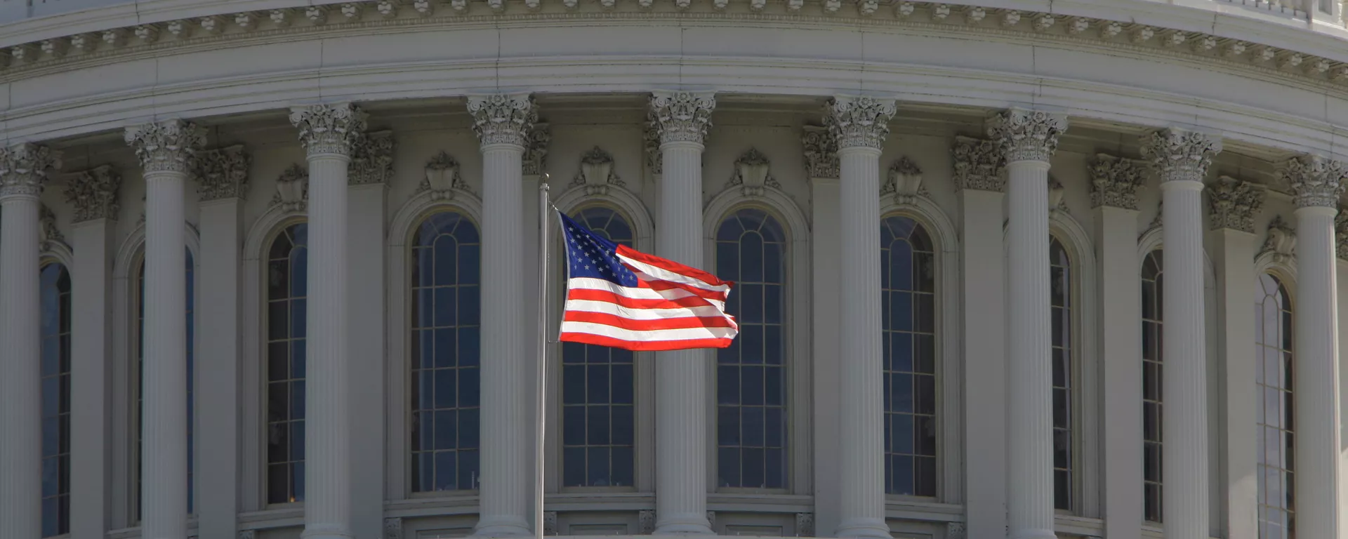 Капитолий, здание в Вашингтоне, где заседает конгресс США - Sputnik Тоҷикистон, 1920, 17.11.2021