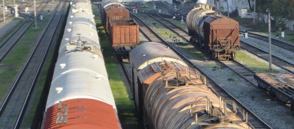 Қатор дар Душанбе. Акс аз бойгонӣ - Sputnik Тоҷикистон