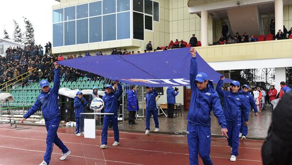 Знамя AFC показывают перед матчем “Истиклол” - “Эрбиль”. Архивное фото - Sputnik Таджикистан