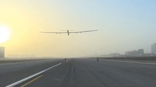 Первый этап кругосветки самолета на солнечных батареях: из Абу-Даби в Маскат - Sputnik Таджикистан