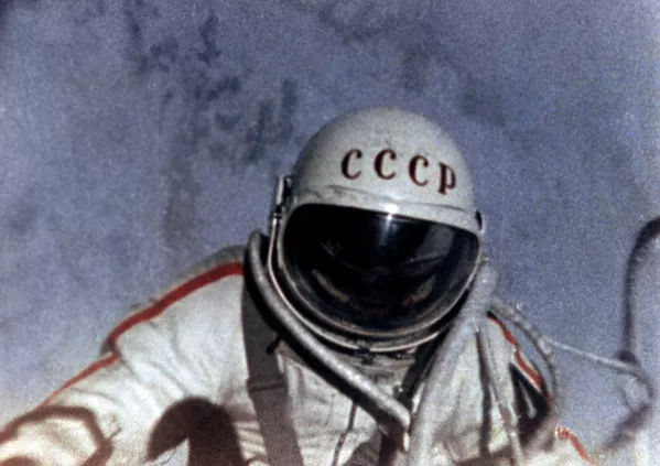 Ним қарн қабл аз ин инсон ба фазои бози кайҳон баромад - Sputnik Тоҷикистон