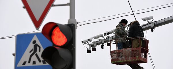 Дорожный знак пешеходный переход, архивное фото - Sputnik Тоҷикистон