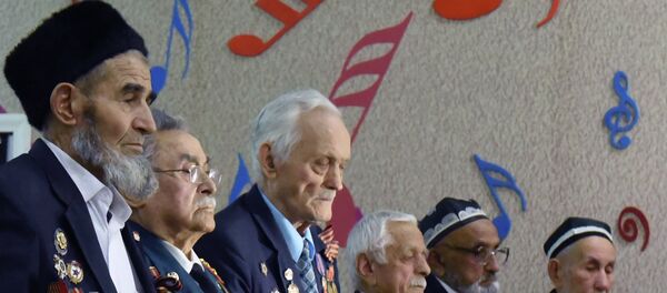 Таджикские ветераны Великой Отечественной войны. Архивное фото Таджикские ветераны Великой Отечественной войны. Архивное фото - Sputnik Тоҷикистон