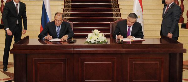 МИД РТ и РФ подписали программу сотрудничества на 2015 год - Sputnik Тоҷикистон
