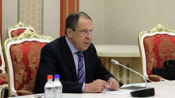 Вазири умури хориҷаи Русия Сергей Лавров аснои мулоқот бо президенти Тоҷикистон Эмомалӣ Раҳмон - Sputnik Тоҷикистон