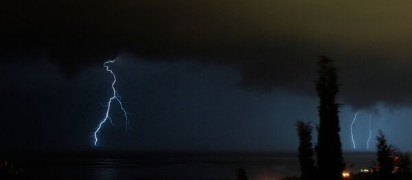 Раъду барқ. Акс аз бойгонӣ - Sputnik Тоҷикистон