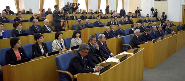 Дар парлумони Тоҷикистон. Акс аз бойгонӣ - Sputnik Тоҷикистон