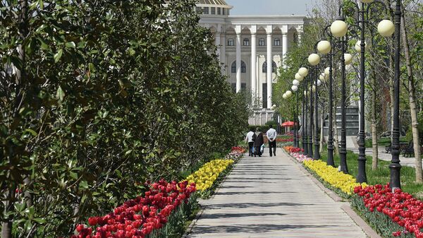 В Душанбе пришла весна - Sputnik Таджикистан