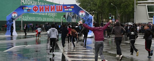 Дави нимамарафон дар Душанбе 18 апрели соли 2015 - Sputnik Тоҷикистон