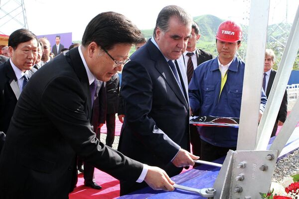 Церемония закладки основного камня в строительство 500 кВт линии электропередачи Душанбе - РРП - Sputnik Таджикистан