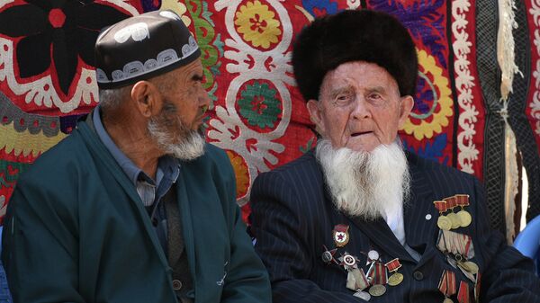 Таджикские пенсионеры. Архивное фото - Sputnik Таджикистан