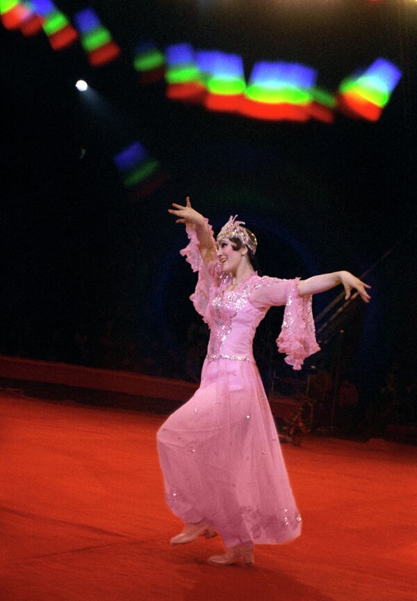 Ҷашнҳои рӯзи 2 сентябр дар Тоҷикистон ва ҷаҳон   - Sputnik Тоҷикистон