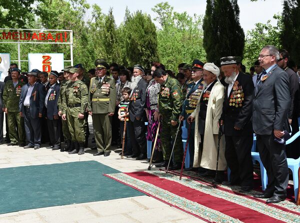 Автомотопробег Утро Победы Автомотопробег Утро Победы - Sputnik Таджикистан