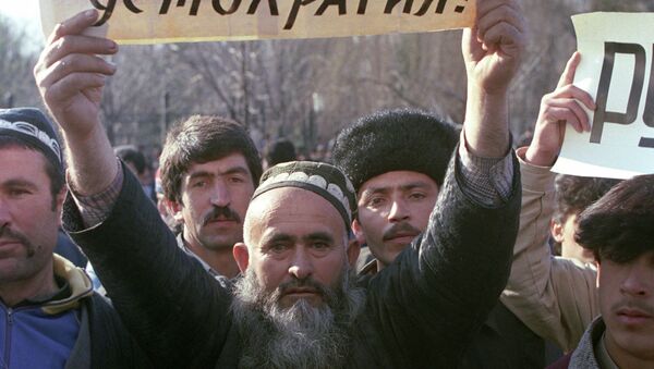 Ҳаводиси моҳи феврали соли 1990 дар Душанбе - Sputnik Тоҷикистон