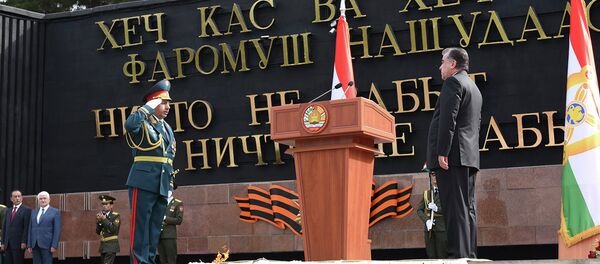 Парад Победы в Душанбе Парад Победы в Душанбе - Sputnik Тоҷикистон