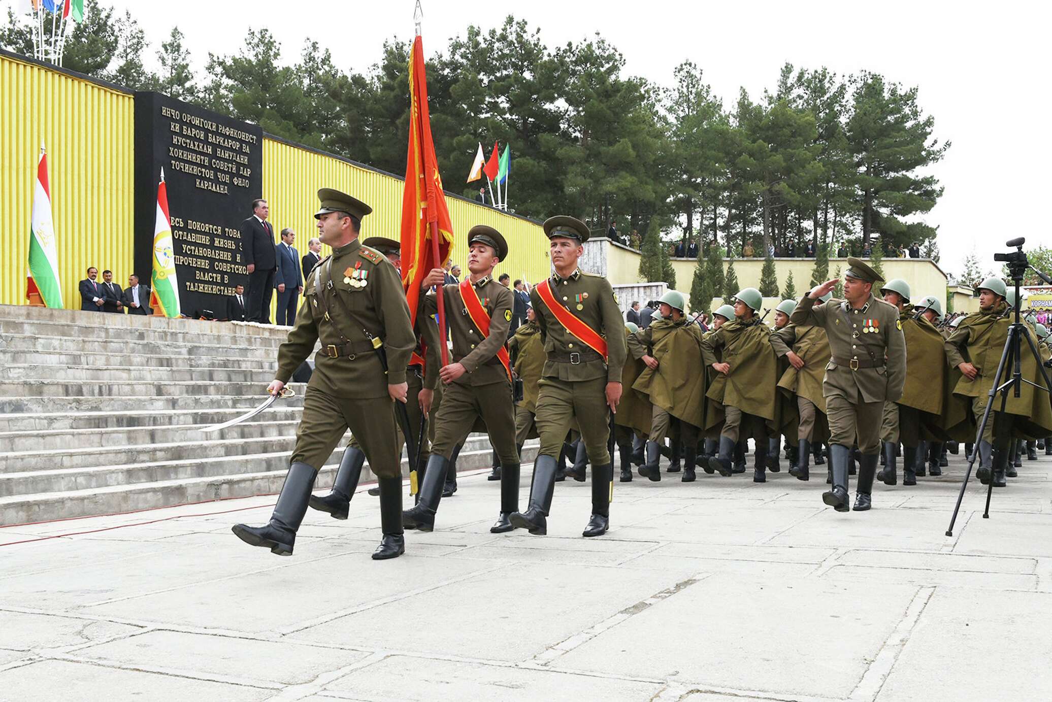 Парад Победы в Душанбе