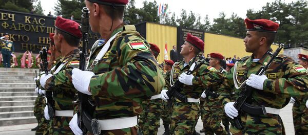 Парад Победы в Душанбе - Sputnik Таджикистан