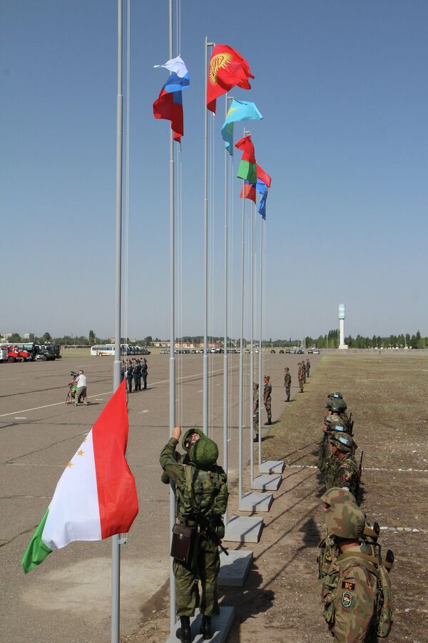 Церемония открытия миротворческих учений Нерушимое братство-2014. Архивное фото - Sputnik Таджикистан