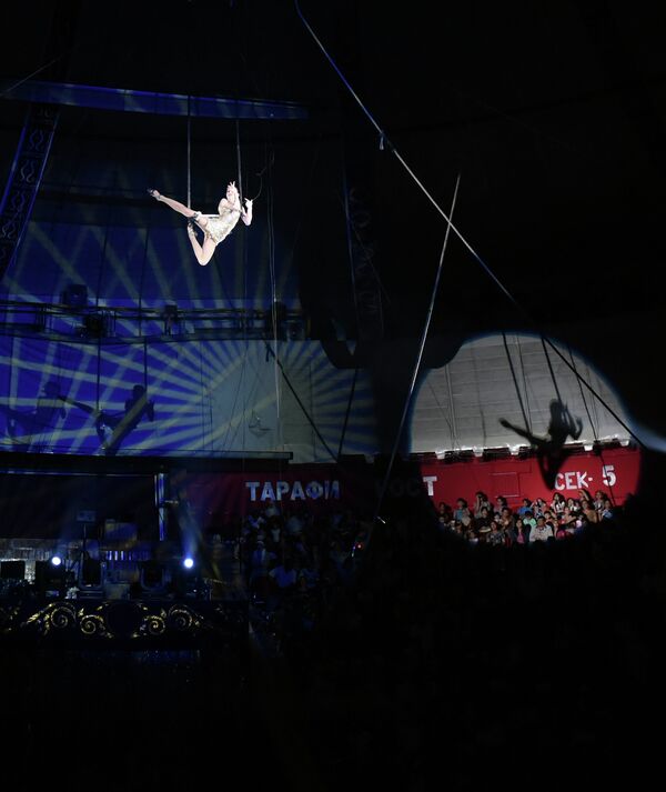 Цирковое представление. Архивное фото - Sputnik Таджикистан