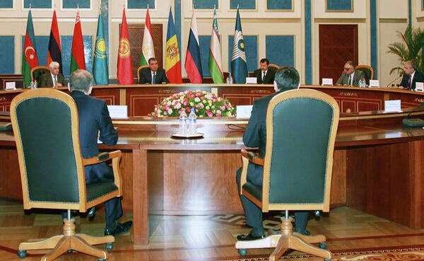 Эмомали Рахмон принял глав спецслужб стран СНГ - Sputnik Таджикистан