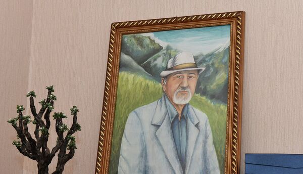 Бозор Собир: ман ҳеч гоҳ опозитсионер набудам - Sputnik Тоҷикистон